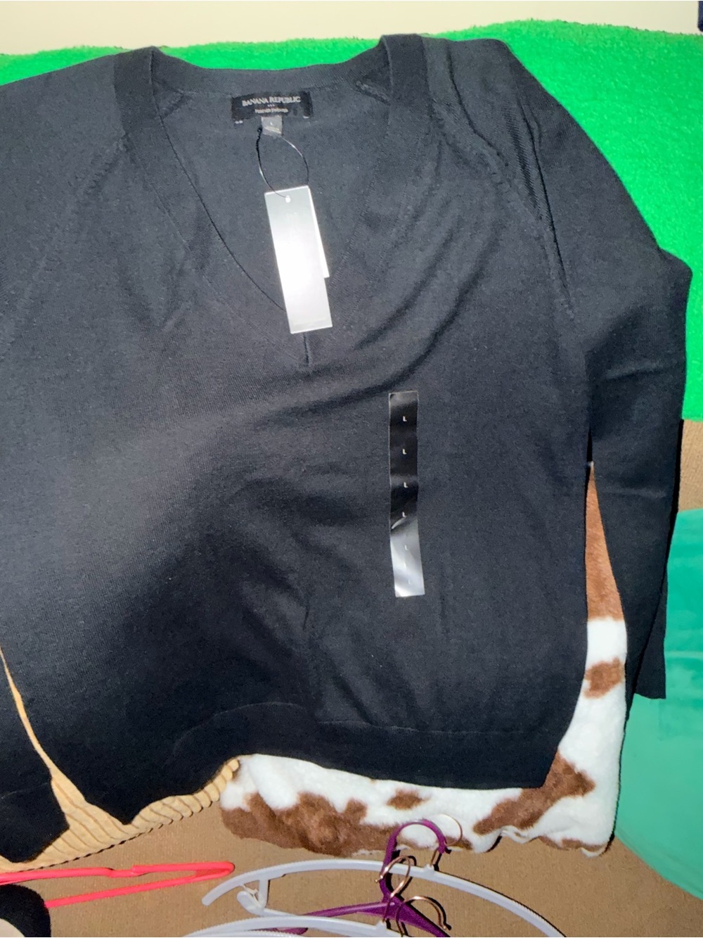 Bundle 6 banana republic v necks - Picture 10 of 10